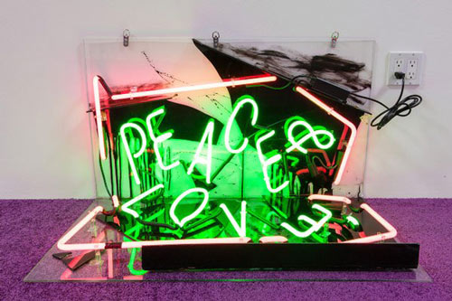 Peace-&-Love-neon